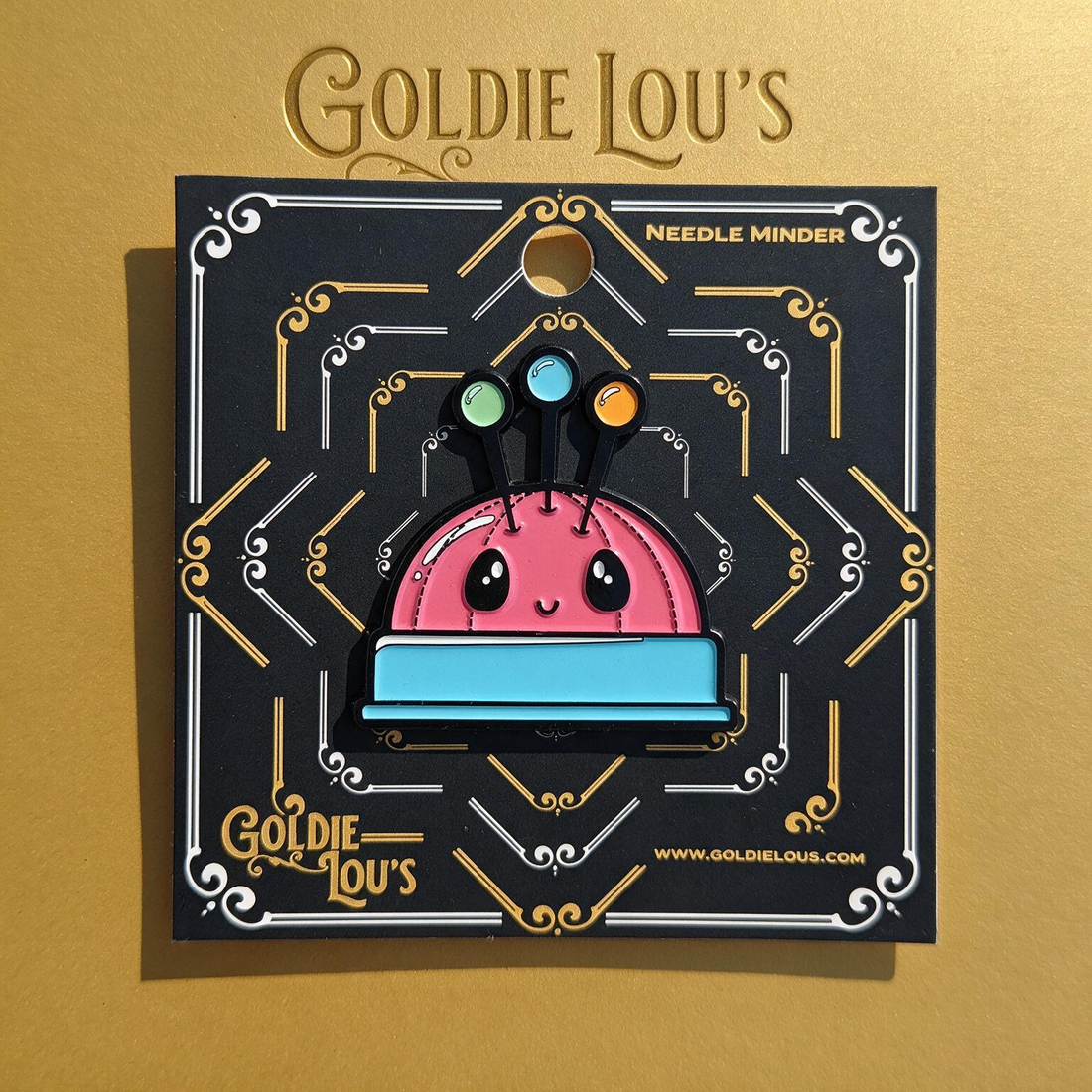 Cute Pin Cushion Needle Minder